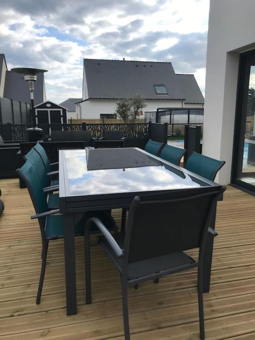Maison 10 Pers En Bord De Mer Avec Piscine Chauffee Toute L'Annee, Spa Et Hamman Surzur Exteriör bild
