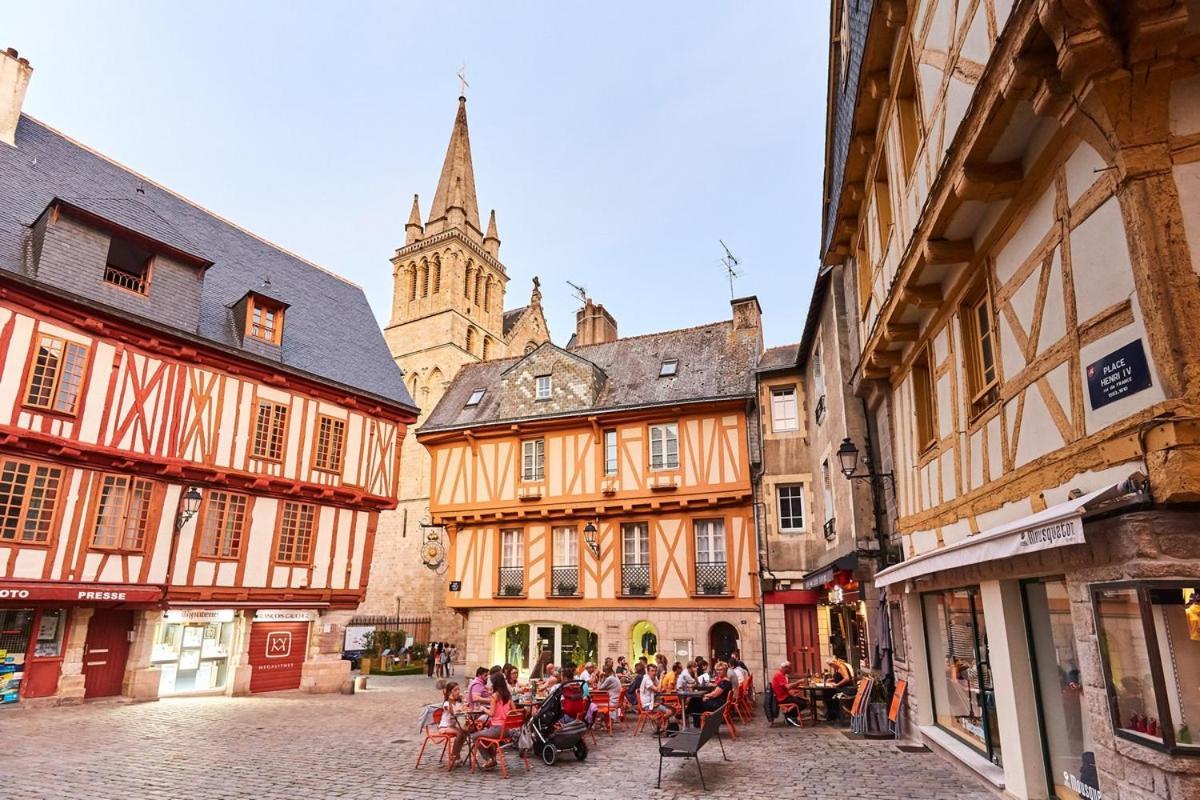 Maison 10 Pers En Bord De Mer Avec Piscine Chauffee Toute L'Annee, Spa Et Hamman Surzur Exteriör bild